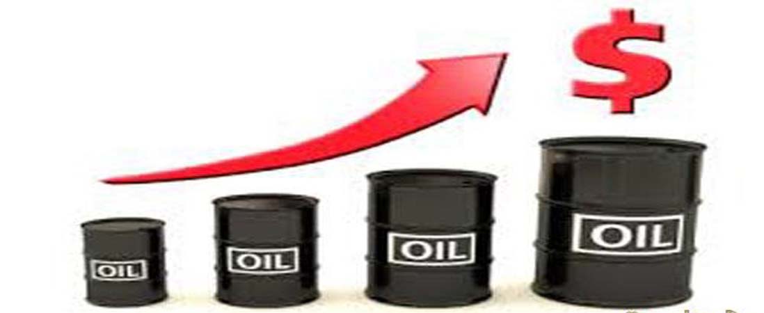النفط يقفز الى 65 دولاراً.. وشركات كبرى تخفض إنفاقها
